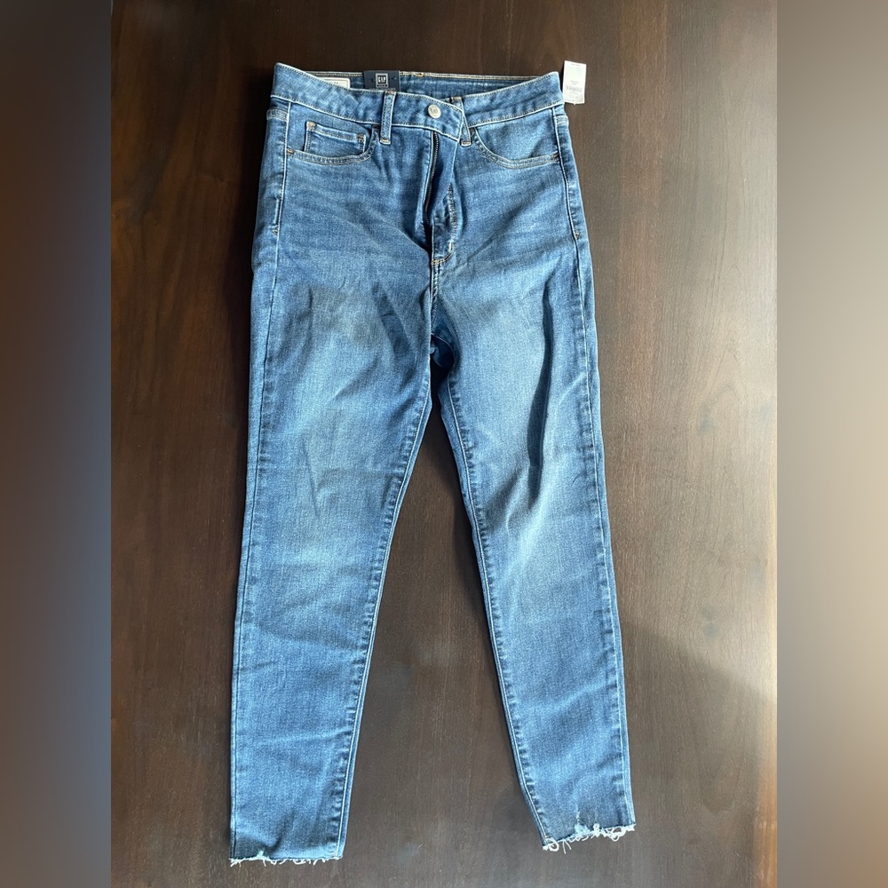 GAP Universal Sky High Jeggings